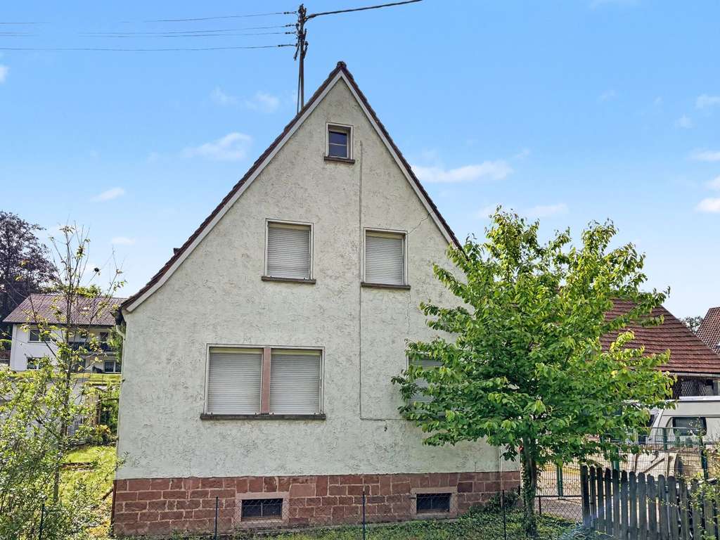 Immobilie in Kleinwallstadt - Ein Zweifamilienhaus für Generationen – mit viel Gestaltungsspielraum in Kleinwallstadt-Hofstetten - Bild 0