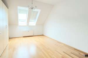 Helle Maisonette-Wohnung (ca. 120m² Gesamtfläche) über den Dächern von Anderten - 4 Zimmer, EBK – Die vollständige Adresse der Immobilie erhältst du vom Anbieter., 30559 Anderten, Hannover – Vorschaubild 6