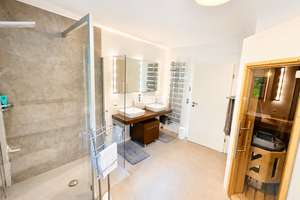 antaris Immobilien GmbH ** 247 m² Wohnkomfort mit spektakulärer Aussicht ** – Die vollständige Adresse der Immobilie erhältst du vom Anbieter., 7749 Kernberge, Jena – Vorschaubild 5