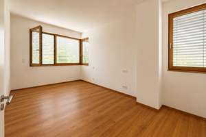 GRUNEWALD: LUXUS VILLA: 240 m² Wohnen sowie 350 m² GARTEN per 01.10.26 zu VERMIETEN (mind. 3 Jahre) – Die vollständige Adresse der Immobilie erhältst du vom Anbieter., 14193 Grunewald, Berlin – Vorschaubild 21