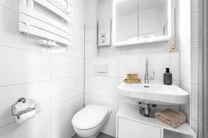 Urban Living: Fully Furnished City Apartment in a Prime Location – All Inclusive – Die vollständige Adresse der Immobilie erhältst du vom Anbieter., 40213 Altstadt, Düsseldorf – Vorschaubild 6