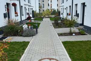modern 4 BR townhouse, floor heating, AC, terrace - 2 miles to Clay – Die vollständige Adresse der Immobilie erhältst du vom Anbieter., 65205 Erbenheim, Wiesbaden – Vorschaubild 2