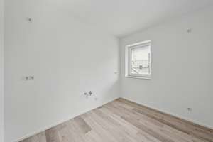 Exklusives Wohnen im Zentrum: 4 Raum Wohnung mit Balkon - Erstbezug – Die vollständige Adresse der Immobilie erhältst du vom Anbieter., 15232 Altberesinchen, Frankfurt (Oder) – Vorschaubild 9