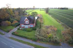 CHARMANTES EINFAMILIENHAUS - RENOVIERUNGSBEDÜRFTIG - PFERDEHALTUNG MÖGLICH - KNAPP 19.000 M² LAND – Cuxhaven (Kreis) – Vorschaubild 1