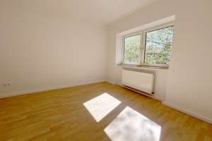 Gemütliche 2-Zimmer-Wohnung mit Balkon und blick ins Grün – Uhlandstr. 163, 44147 Nordmarkt, Dortmund – Vorschaubild 2
