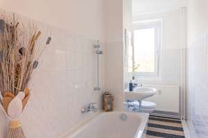 Schöne 4-Raum-Wohnung mit Balkon – Yorckstr. 40b, 9130 Yorckgebiet, Chemnitz – Vorschaubild 2