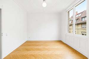 S-West: Stilvoller Altbau mit Stuck, Fischgrätparkett und sonnigem Westbalkon! – Die vollständige Adresse der Immobilie erhältst du vom Anbieter., 70176 Rosenberg, Stuttgart – Vorschaubild 9
