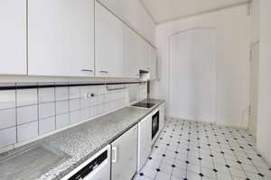 REPRÄSENTATIVER ALTBAU - HOHE DECKEN, STUCK, FISCHGRÄTPARKETT & BALKON - KU'DAMM-KIEZ – Hektorstr. 17 bb, 10711 Halensee, Berlin – Vorschaubild 20