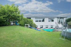 Modernisierter Bungalow mit Einliegerwohnung, viel Privatsphäre und idyllischem Grundstück – Die vollständige Adresse der Immobilie erhältst du vom Anbieter., 42651 Solingen-Mitte, Solingen – Vorschaubild 18