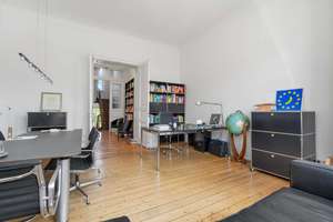 Stadtvilla mit Charakter – Wohnen und Arbeiten unter einem Dach in Köln-Müngersdorf – Die vollständige Adresse der Immobilie erhältst du vom Anbieter., 50933 Müngersdorf, Köln – Vorschaubild 14