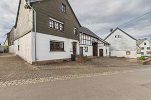 *Historisches Fachwerkhaus mit Scheune* – Die vollständige Adresse der Immobilie erhältst du vom Anbieter., 55758 Sulzbach – Vorschaubild 2