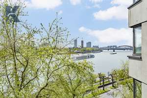 Rheinblick. Skyline. 4 Zimmer. Linksrheinisch-Zentral.