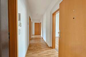 MD-Stadtfeld-Ost: 4-Zimmer-Wohnung mit Balkon – 39108 Stadtfeld Ost, Magdeburg – Vorschaubild 9