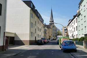 2 ZKDB Balkon, 1.OG, im Herzen von Alt-Buchheim, ruhige Lage, gut geschnitten – Köln – Vorschaubild 1