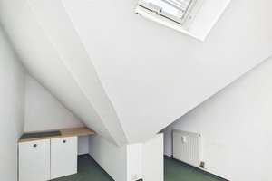 Über den Dächern von Untertürkheim: Wohnung mit Loggia und Weitblick auf die Weinberge! – 70327 Untertürkheim (Ortsteil), Stuttgart – Vorschaubild 19
