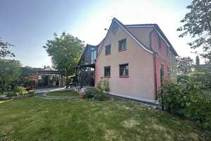 Platz für Ideen! Doppelhaushälfte mit Wintergarten, Werkstatt und vielem mehr in Röthenbach/Pegnitz – Die vollständige Adresse der Immobilie erhältst du vom Anbieter., 90552 Röthenbach an der Pegnitz – Vorschaubild 2