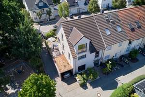 Großräumiges Reihenendhaus mit hochwertiger Ausstattung und Einliegerwohnung in Harheim – 60437 Harheim, Frankfurt am Main – Vorschaubild 32