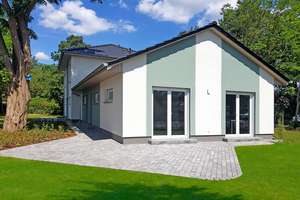 Doppelhaus - Stadthaus und Bungalow in attraktiver zentraler Lage in Eggersdorf – Strausberger Straße 29 + 29 a, 15345 Petershagen/Eggersdorf – Vorschaubild 2