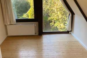 Großes Einfamilienhaus zentrumsnah, zur Miete mit Garten und zwei eigenen Parkplätzen - ab sofort – Olewischtwiet 18, 22177 Bramfeld, Hamburg – Vorschaubild 3