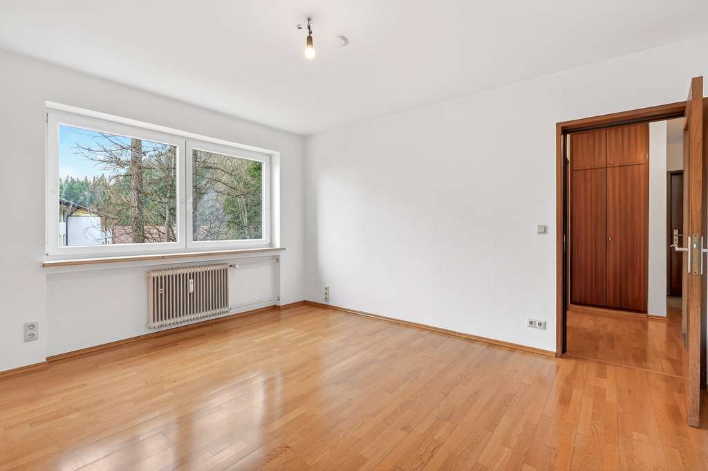 Immobilie in Kochel am See - Attraktive 2-Zimmer-Wohnung in Kochel am See - sofort bezugsfertig - Bild 1