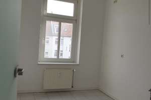 Schöne 3 Zimmer-Wohnung mit Stellplatz, ruhige Lage in Leipzig/Engelsdorf – Die vollständige Adresse der Immobilie erhältst du vom Anbieter., 4319 Engelsdorf, Leipzig – Vorschaubild 3