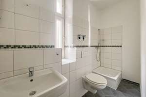 INTERESSANTE UND GEPFLEGTE ALTBAUWOHNUNG IN MOABIT! RUHIGE LAGE IM GARTENHAUS! PROVISIONSFREI! – Alt-Moabit 126, 10557 Moabit, Berlin – Vorschaubild 9