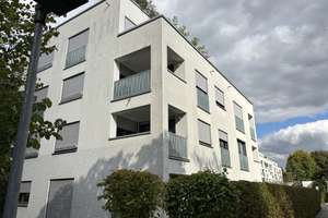 Sonnige 3-Zimmer-Wohnungen mit Balkon und EBK in Bogenhausen – Englschalkinger Straße 148, 81925 Englschalking, München – Vorschaubild 1