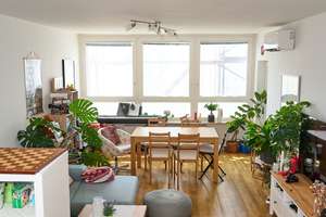 Klimatisiertes 2-Zimmer-Apartment mit Balkon in der Südweststadt – Die vollständige Adresse der Immobilie erhältst du vom Anbieter., 76133 Südweststadt, Karlsruhe – Vorschaubild 2