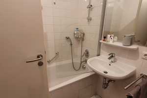 Möblierte Dachgeschosswohnung mit Traumblick über München – Befristete Vermietung auf Zeit  – Josef-Ritz-Weg 29A, 81673 München – Vorschaubild 19