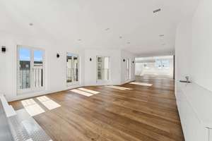 Urban Luxury meets Kreuzberg at its Best - Dachgeschoss mit Aufdachterrasse und Blick über Berlin – Die vollständige Adresse der Immobilie erhältst du vom Anbieter., 10999 Kreuzberg, Berlin – Vorschaubild 5