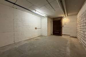 Bezugsfreie 3-Zimmerwohnung mit Balkon in begehrter Lage zu verkaufen! – Die vollständige Adresse der Immobilie erhältst du vom Anbieter., 50739 Bilderstöckchen, Köln – Vorschaubild 13