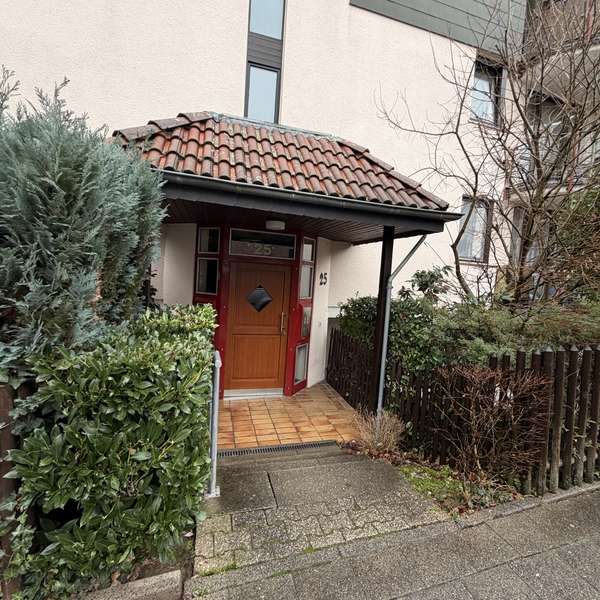 *** helle 4-Zimmer-Wohnung auf zwei Etagen - zwei Balkone und einer Terrasse - Vaalserquartier ***