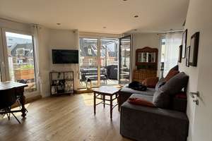 Exklusive Maisonette-Wohnung mit Dachterrasse & Domblick