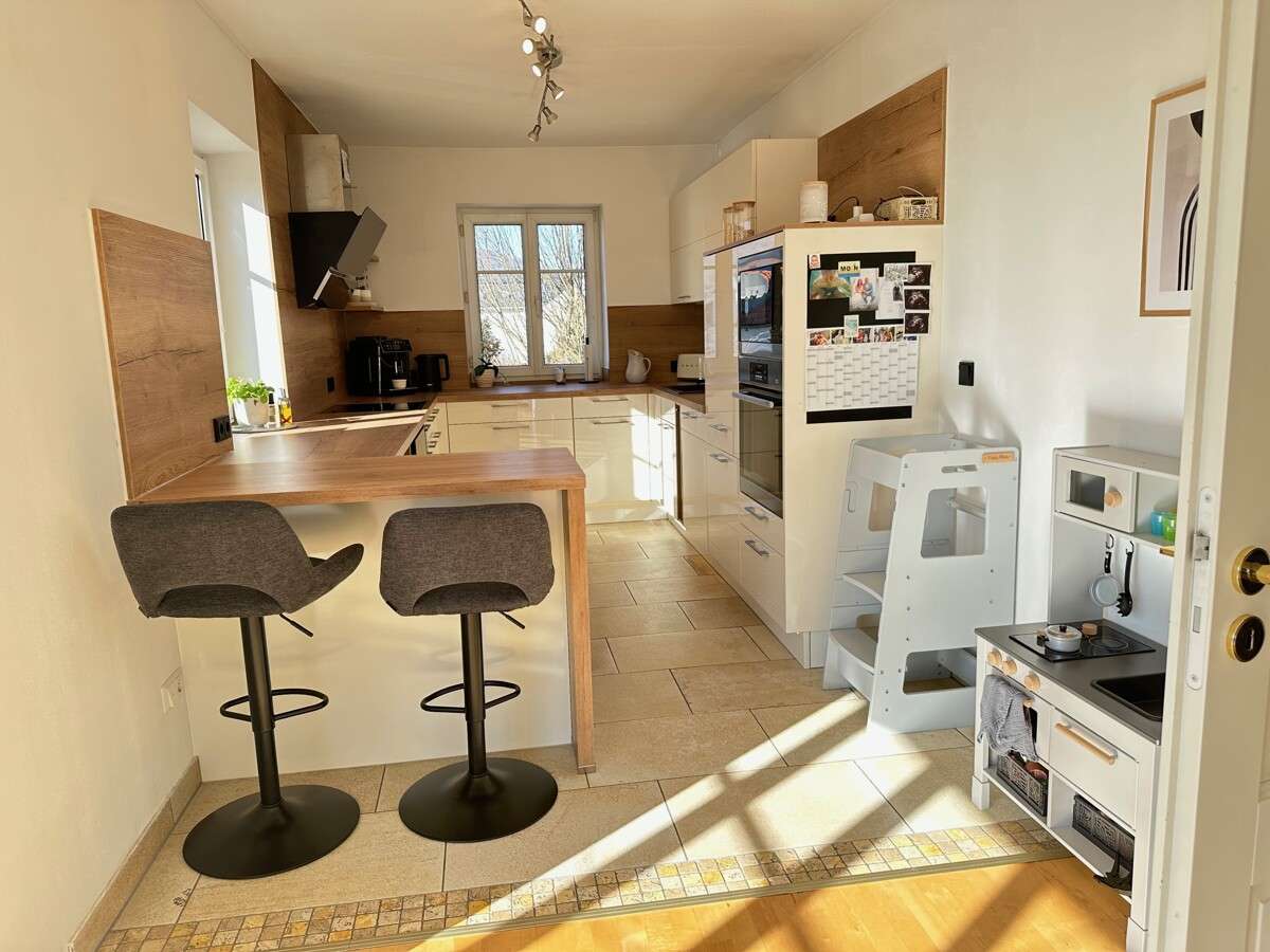 Immobilie in Grafling - Mod. Einfam.-Haus m. Einliegerwhg., PV-Anlage, 2 Garagen u. Fernblick in naturnaher Wohnlage b. DEG! - Bild 6