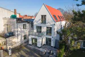 Neubau-Juwel in der Warnemünder Achterreeg und Blick auf den Alten Strom, mit Fahrstuhl – Rostock – Vorschaubild 4