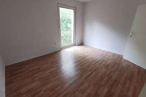 Ihre Chance - ideale 3,5-Zi.-Wohnung mit Balkon und moderner Küchenzeile – Sperberstr. 20, 45894 Buer, Gelsenkirchen – Vorschaubild 4