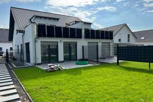 Neubau Doppelhaushälfte mit Einliegerwohnung und Küchen in Neuberg – Die vollständige Adresse der Immobilie erhältst du vom Anbieter., 60388 Neuberg – Vorschaubild 1