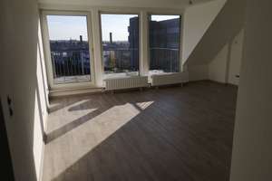 3-Zimmer-DG-Wohnung mit großem Balkon in Solingen-Gönrath