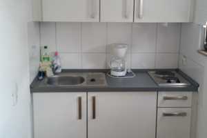 "Helle 1 Zi.-Single-WG mit schönem Balkon und neuer kleiner EBK in bevorzugter Wohnlage v Stuttgart" – Werderstr. 8, 70190 Stuttgart – Vorschaubild 3