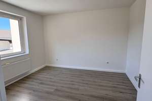 Nähe Allee-Center Essen. Schöne, renovierte und lichtdurchflutete 3-Zimmer Wohnung. – Altenessener Str.  449, 45329 Altenessen-Nord, Essen – Vorschaubild 5