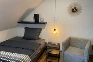 Modern möbliertes DG-Apartment in München Riem – Die vollständige Adresse der Immobilie erhältst du vom Anbieter., 81829 Trudering-Riem (Ortsteil), München – Vorschaubild 2