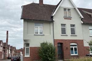 Ein Stück Geschichte mit Zukunft – Entkerntes Reihenmittelhaus in Rheine – Die vollständige Adresse der Immobilie erhältst du vom Anbieter., 48429 Rheine – Vorschaubild 2