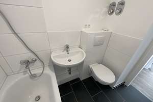 Frisch renovierte 2 Zimmer-Wohnung mit modernisiertem Wannenbad und 2 Balkonen – 22417 Langenhorn, Hamburg – Vorschaubild 25