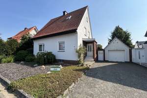 Einfamilienhaus auf großzügigem Grundstück in ruhiger Lage von Wiedenbrück – Von-Galen-Straße 34, 33378 Rheda-Wiedenbrück – Vorschaubild 1