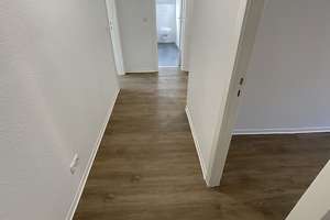 Frisch renovierte 2,5 Zimmer-Wohnung mit Balkon und Tageslichtbad mit Wanne – 23554 Sankt Lorenz Nord, Lübeck – Vorschaubild 23