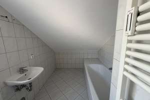 Moderne ruhige 3-Zimmer-Wohnung mit Einbauküche, Garage, Keller – Ruschgraben 53, 76139 Hagsfeld, Karlsruhe – Vorschaubild 14