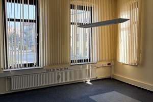 Geräumige Altbauvilla / Mitarbeiterhaus über 4 Etagen zentral in Schleswig – Die vollständige Adresse der Immobilie erhältst du vom Anbieter., 24837 Schleswig – Vorschaubild 9