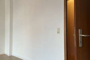 *** Renovierte 2-Zimmer-Wohnung im 2 OG-modern & einladend *** – Kreuzstr. 64-64a, 42277 Oberbarmen, Wuppertal – Vorschaubild 4