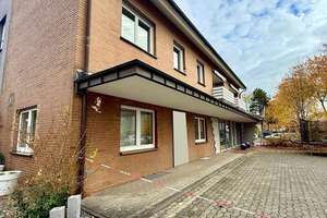 Saniertes Wohn- & Geschäftshaus mit 3 Einheiten in zentraler Lage – Die vollständige Adresse der Immobilie erhältst du vom Anbieter., 59302 Oelde – Vorschaubild 2