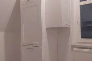 Schicke Dachgeschosswohnung mit EBK! – Die vollständige Adresse der Immobilie erhältst du vom Anbieter., 2994 Bernsdorf – Vorschaubild 3